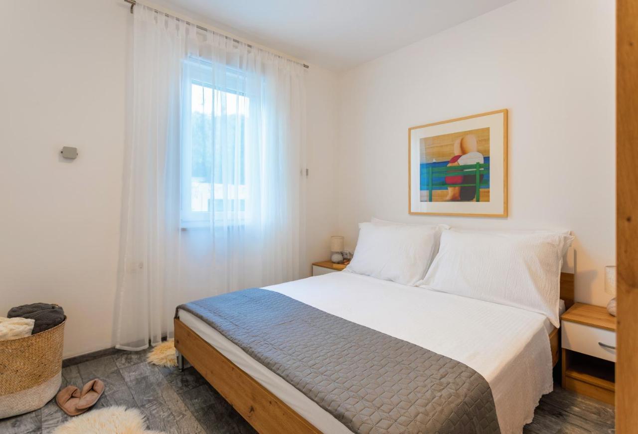 Apartman Olive Supetar Dış mekan fotoğraf