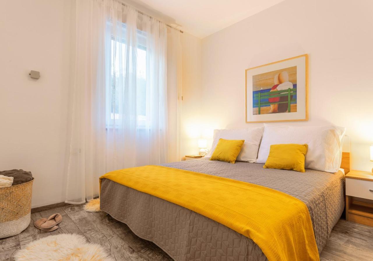 Apartman Olive Supetar Dış mekan fotoğraf